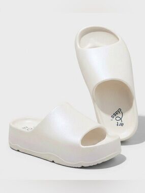 Art Class Girl's White Eddie Platform Slide Sandal Size 2